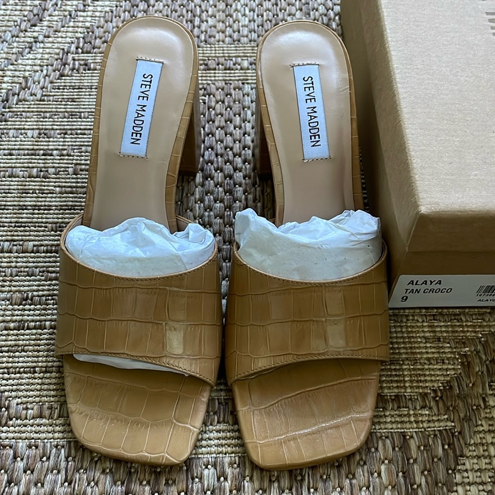 Steve Madden Ayala Tan Croc Heels Size 9 New